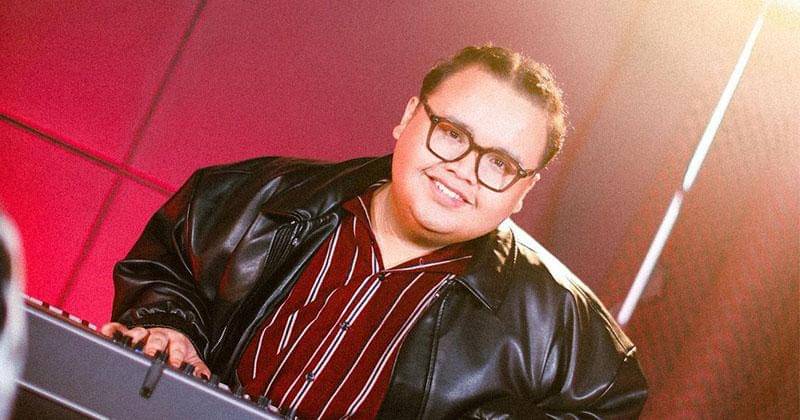 Instagram.com/peterhollyy